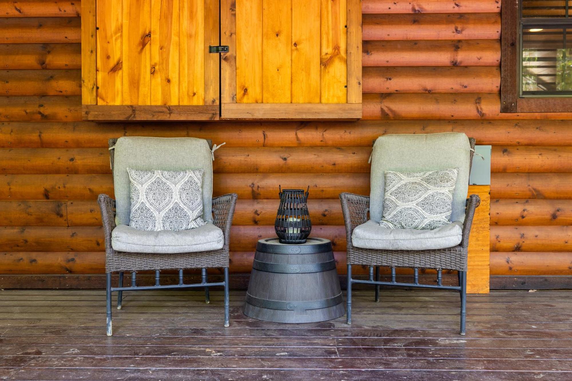 Cross Timbers Cabin On The Grove'S 25-Acres Broken Bow Exterior foto